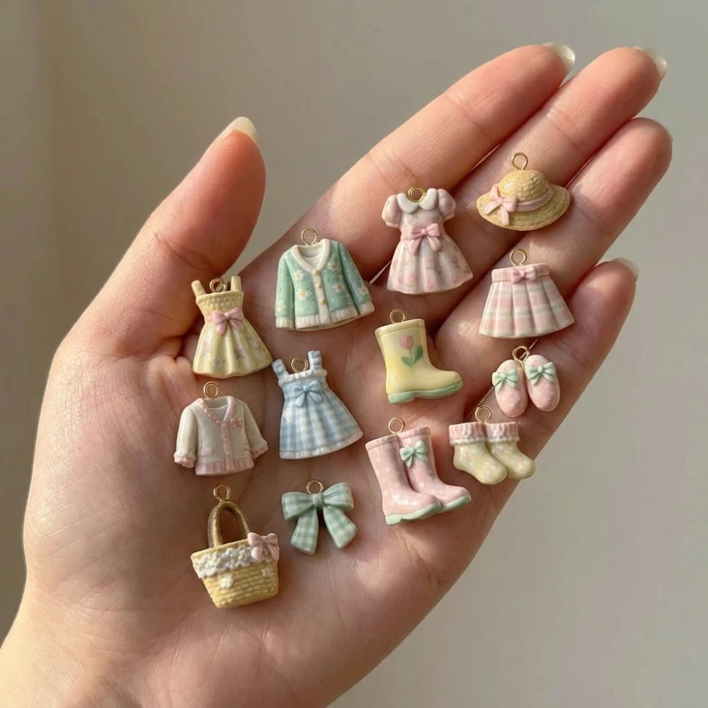 Niedliche und charmante neue Anhänger im Stil von Stiefeln, Taschen und Hüten für DIY-Schmuckherstellung – Detail 1