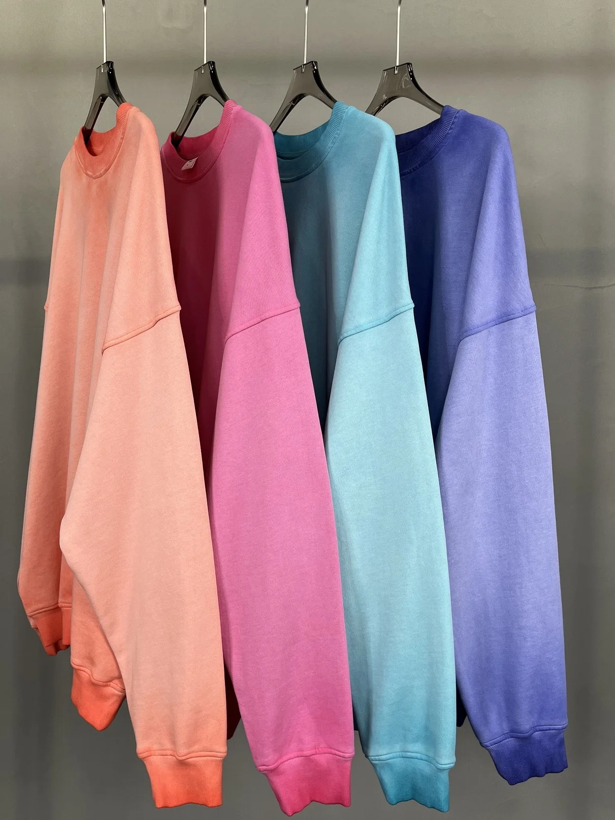 Fashion Trend Retro Distressed Crew Neck Loose Sweatshirt American Street Style Youth Popular Long Sleeve Pullover Top for Men