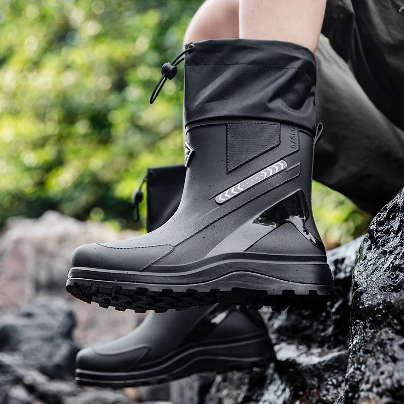 

Winter Velvet Rain Shoes Men Mid Tube Thick Sole Anti Slip Men Wear-resistant Water Shoes Outdoor Fishing Waterproof Rain Boots