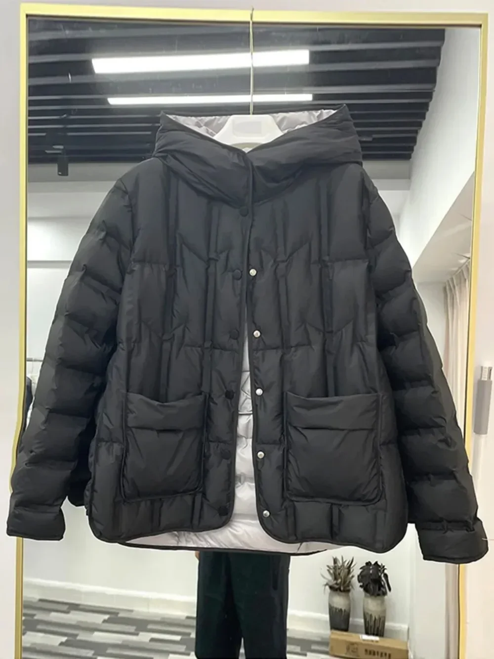 90% White Duck Down Coat Female 2024 Winter New Women Single-Breasted Puffer Jacket Fashion Casual Loose Hooded Parkas