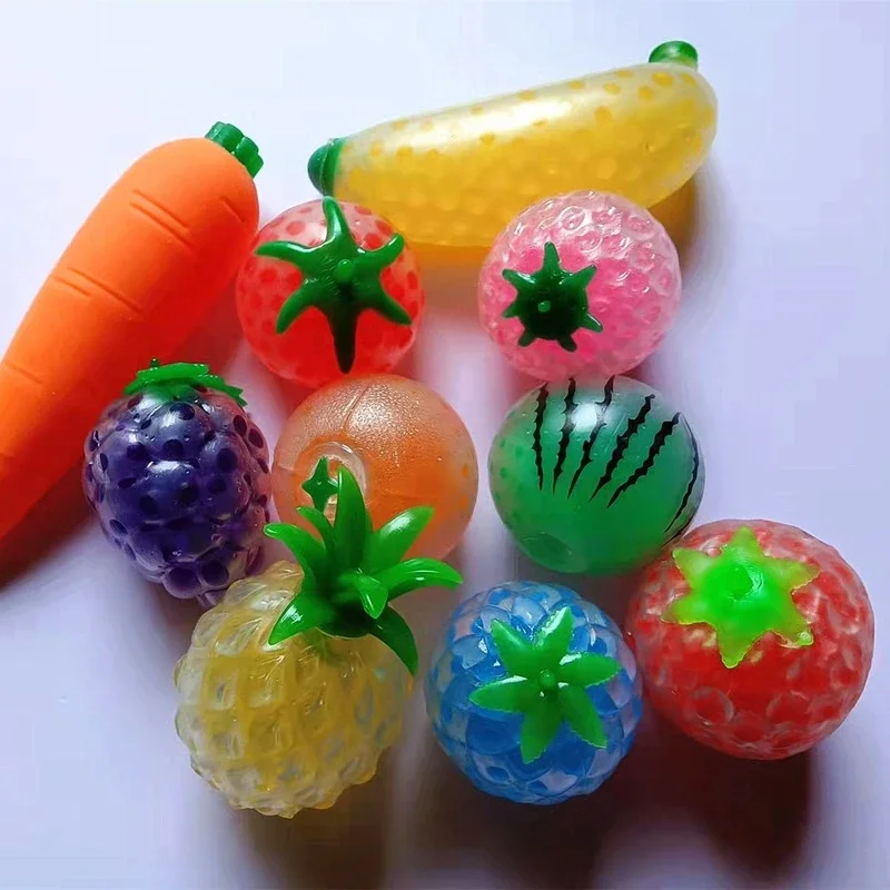 Giocattoli da spremere a forma di frutta Giocattolo antistress con perline di fragole Giocattoli di decompressione per bambini Giocattolo antistress per adulti