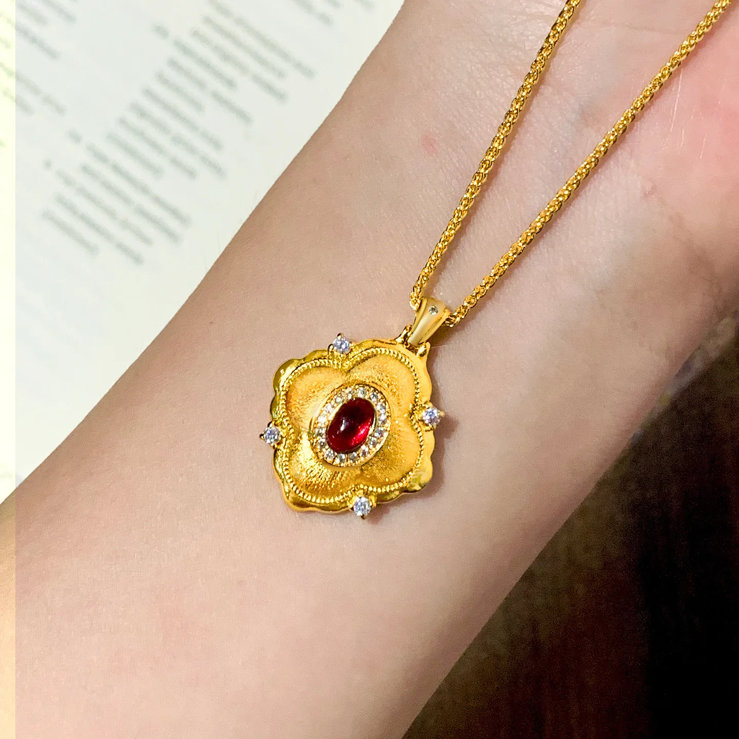 

Luxury 24K 9999 Pure Gold real gold Filament gilt begonia pendant women's clavicle chain