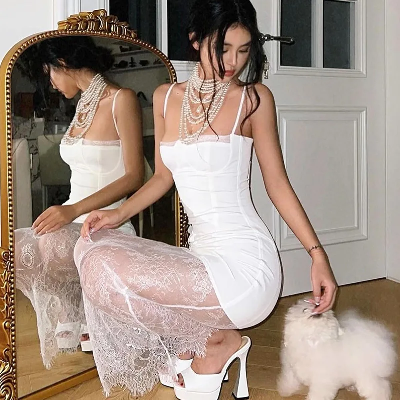 Abito a canotta trasparente in pizzo patchwork lungo aderente monospalla alla moda da donna di vendita calda