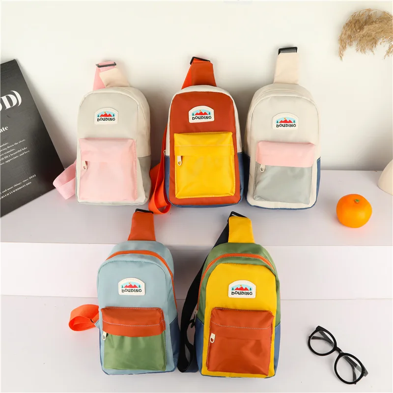 컬러 블록 어린이 가슴 가방, 가볍고 방수되는 나일론 원단, 귀여운 어린이용 싱글 숄더 백팩