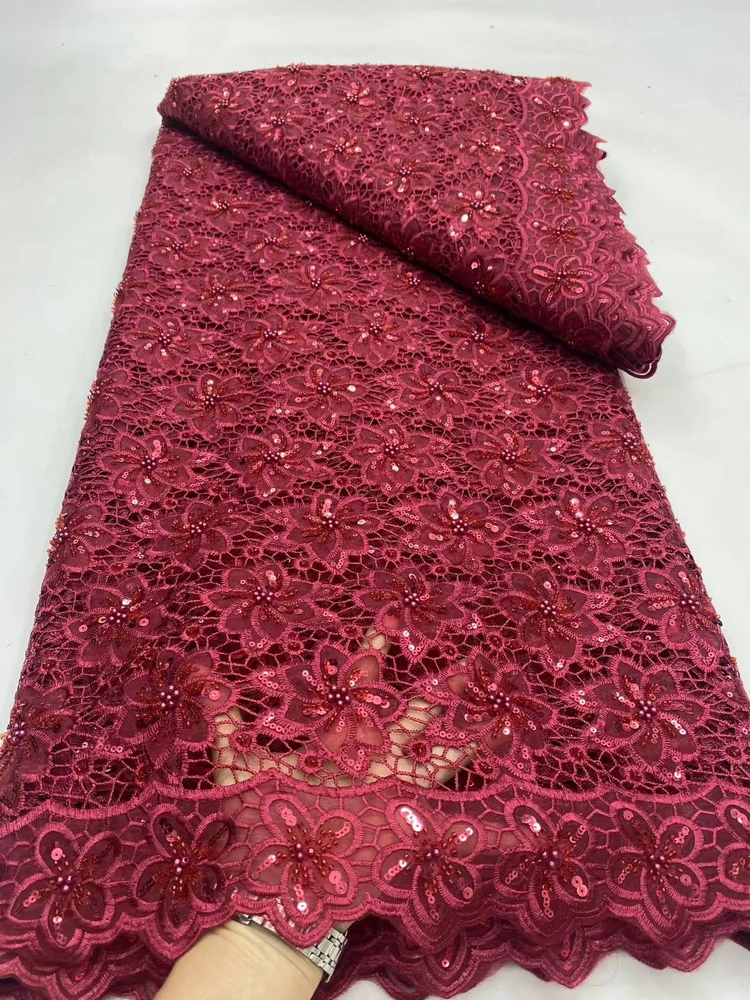 

Новейшая африканская кружевная ткань 2025 года, высокое качество, хлопчатобумажная ткань на метр, вышивка, лен, вечерние платья, тюль, пайетки, белый, 5 ярдов