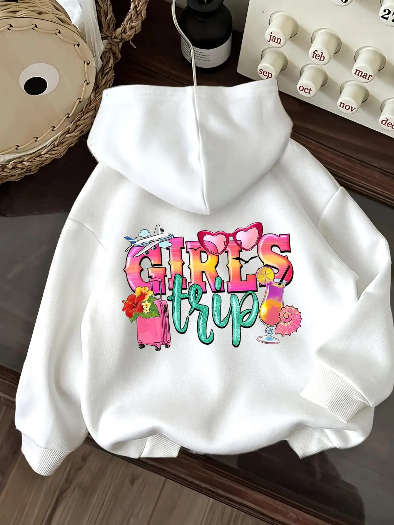 

Женская белая толстовка с капюшоном — пуловер с длинными рукавами и шнурком