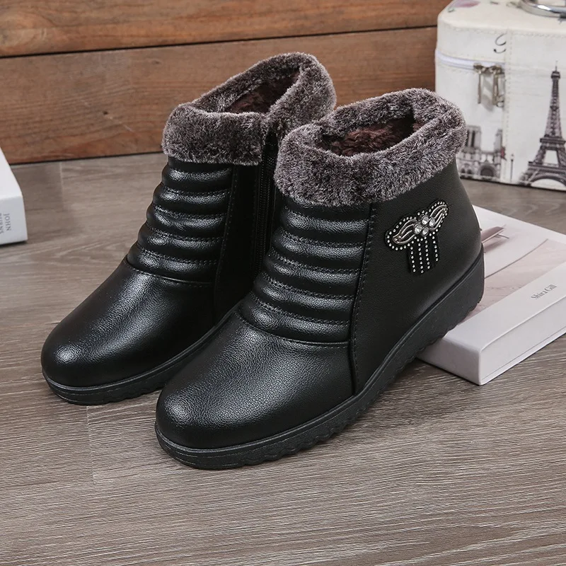 Trendy and Versatile Snow Boots 2024 Winter New Item Leather Top with Fleece Warm Short Boots Flat Heel Anti Slip Cotton Shoes