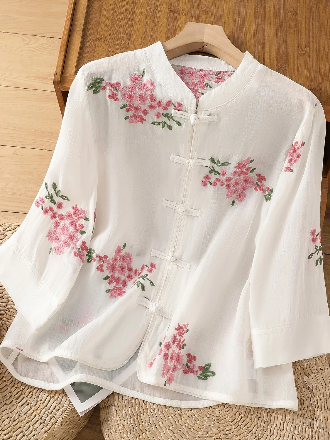 

Ele Embroidered Heavy Work Cotton Linen Tea irt Women's Spring Summer Faion High Quali Button up Top Loose Fit irt