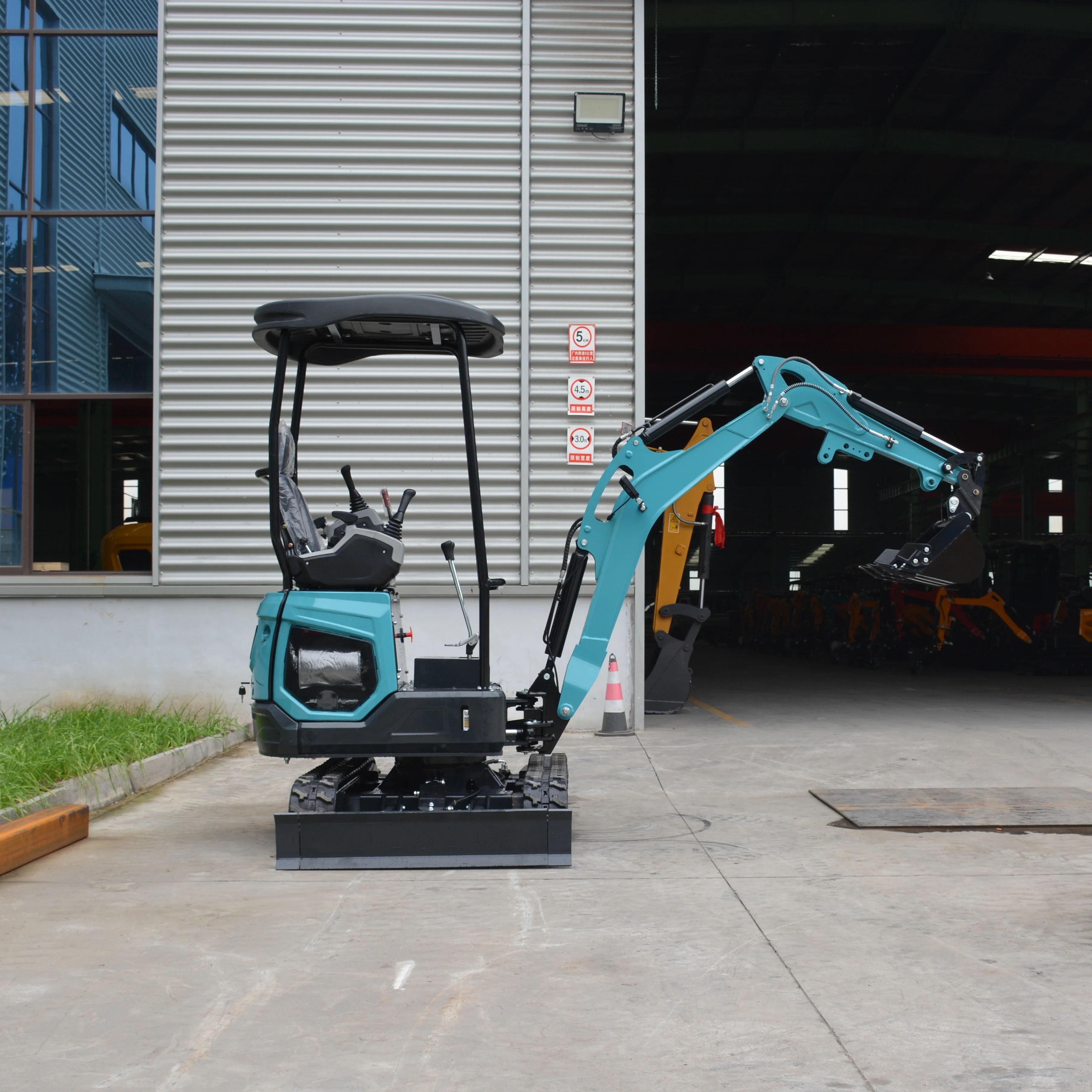 حفارة صغيرة، معدات ميكانيكية 1.8 طن، حفارة هيدروليكية صغيرة مجنزرة عالية الجودة