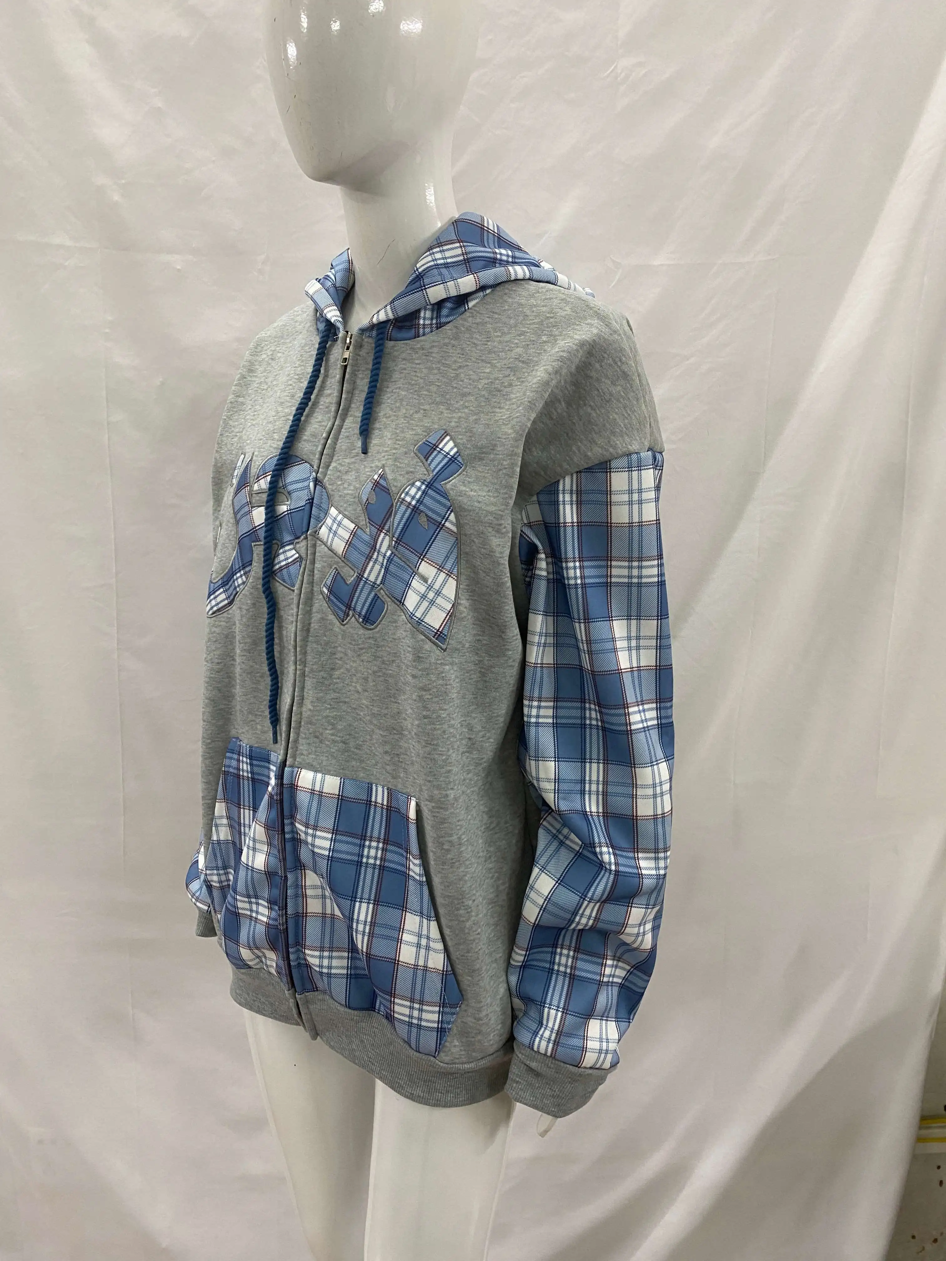 Inverno 2025 Nuova Splicing Fashion Grid Trendy Street Zipper Felpa con cappuccio da uomo e da donna Gothic Beautiful Y2k Abbigliamento Lulu Felpa con cappuccio