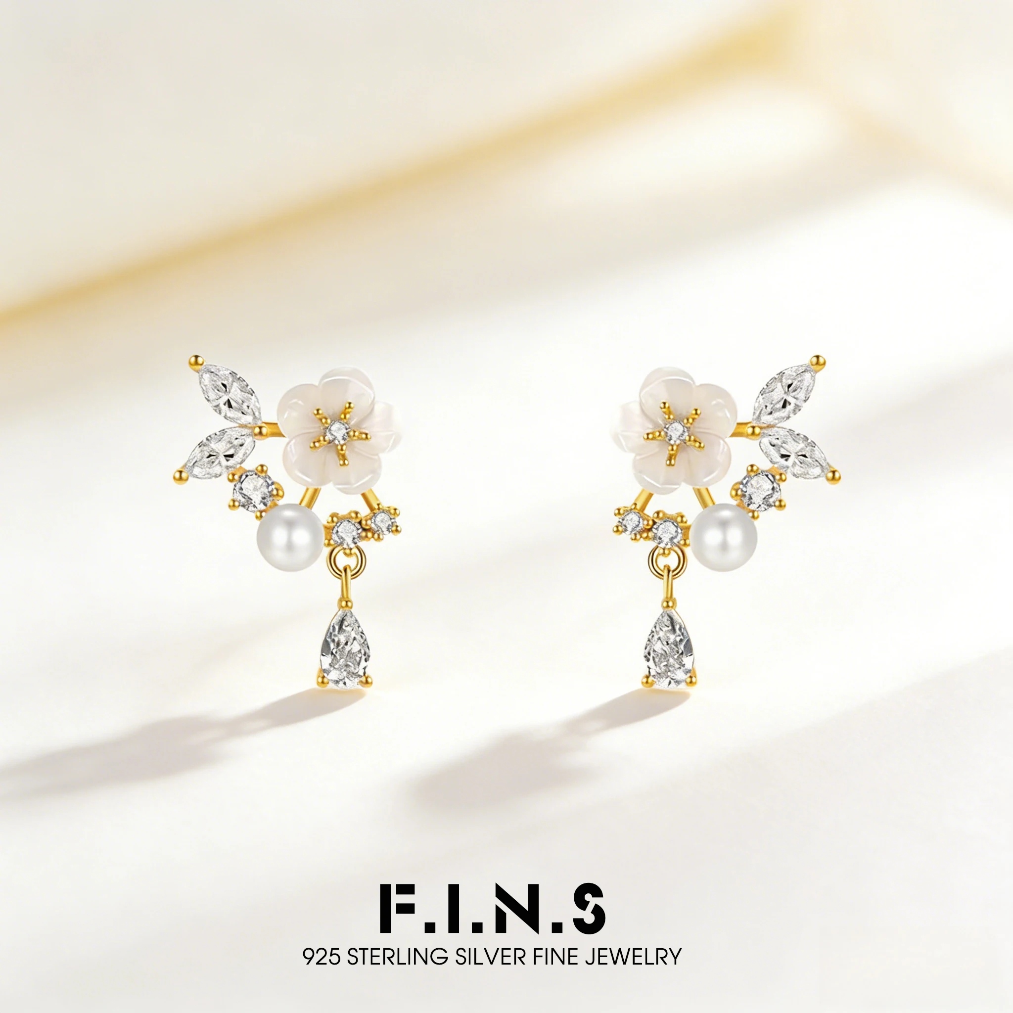 

F.I.N.S 925 Sterling Silver Camellia Stud Earrings for Women French Style Floral Zirconia Earring Wedding Party Fine Jewelry