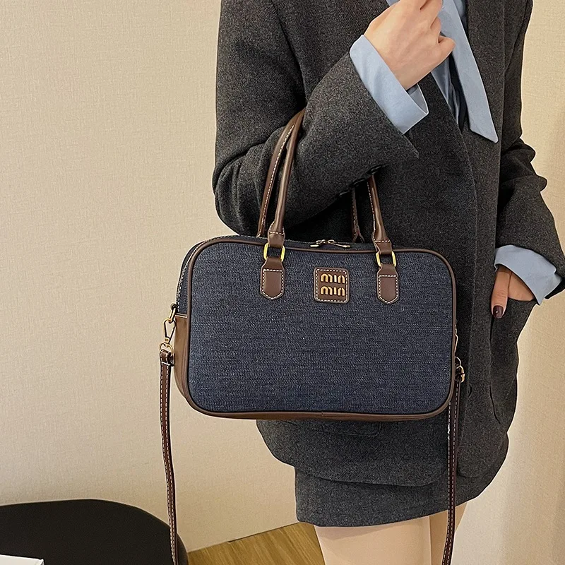 ‌ حقيبة بولينج من قماش الدنيم لخريف وشتاء 2025 للنساء، حقيبة كروس كلاسيكية مع كتلة ألوان، محفظة كلاسيكية كاجوال