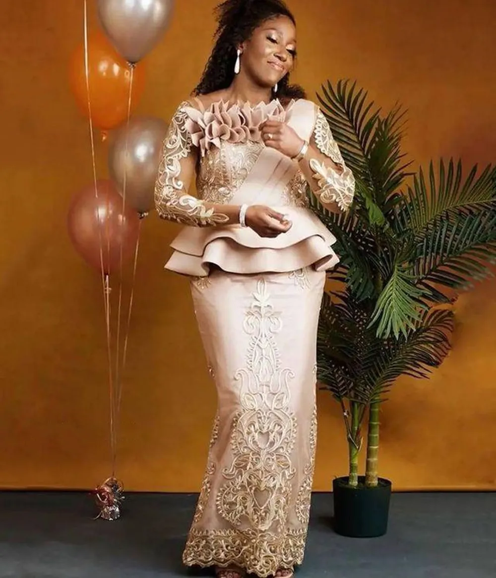 Sexy Arabic Aso Ebi Champagne Lace Mother Of Bride Dress Long Sleeves Sheath Vintage Prom Evening Formal Party Gowns Customized