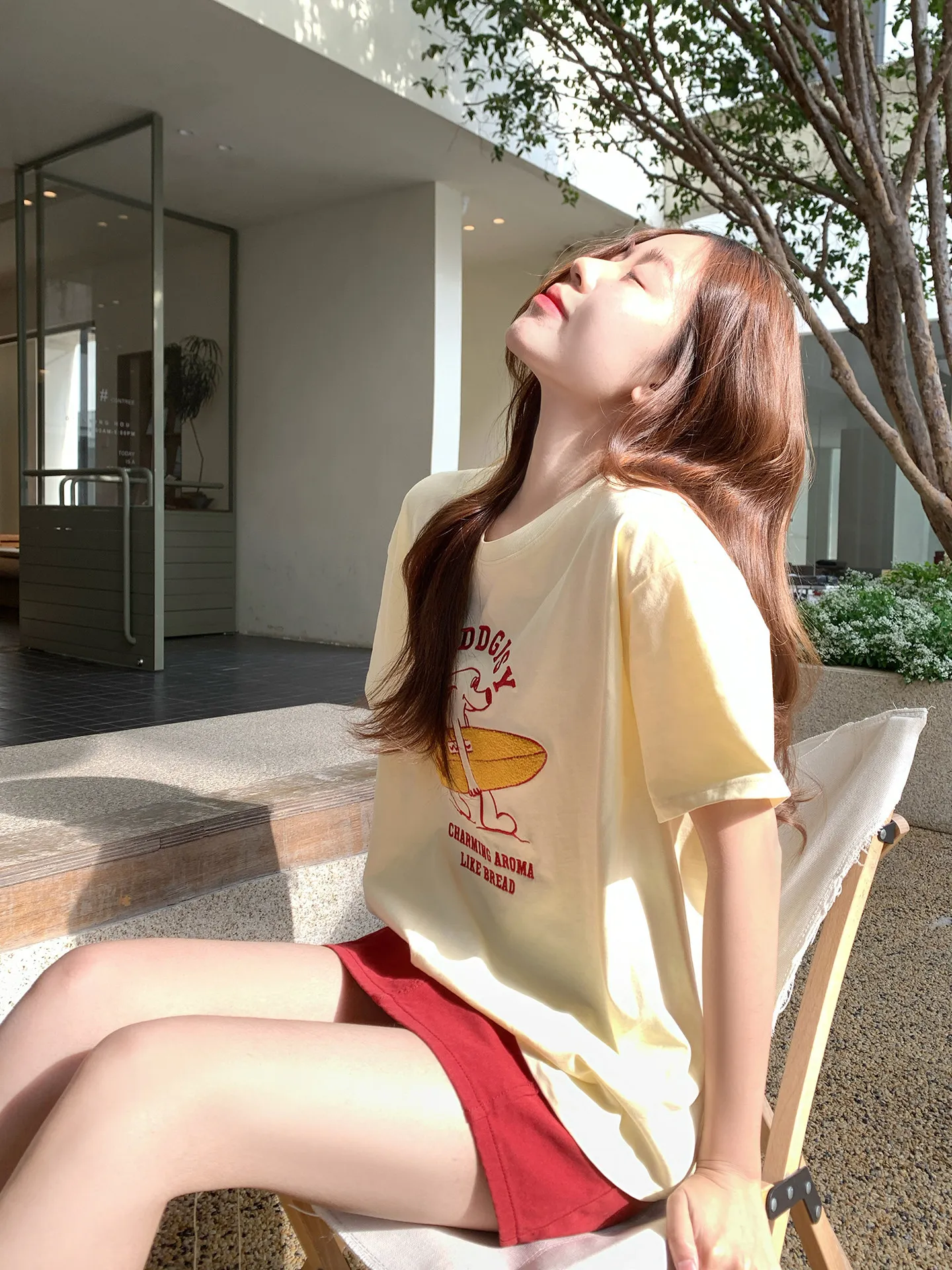 

Желтая футболка с вышивкой, женская, свободного кроя, летняя, в корейском стиле, удобная, из мягкого хлопка, с круглым вырезом