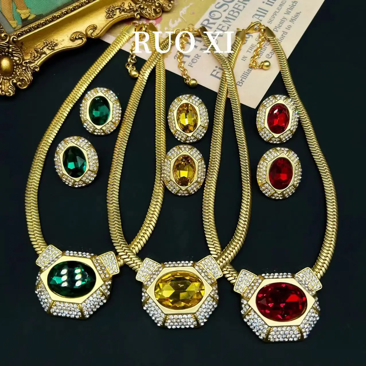 Mid-Ancient Vintage Western Palace Style Standard Color Gem Antique Gold-Plated High-Grade Light Luxury Necklace Earrings