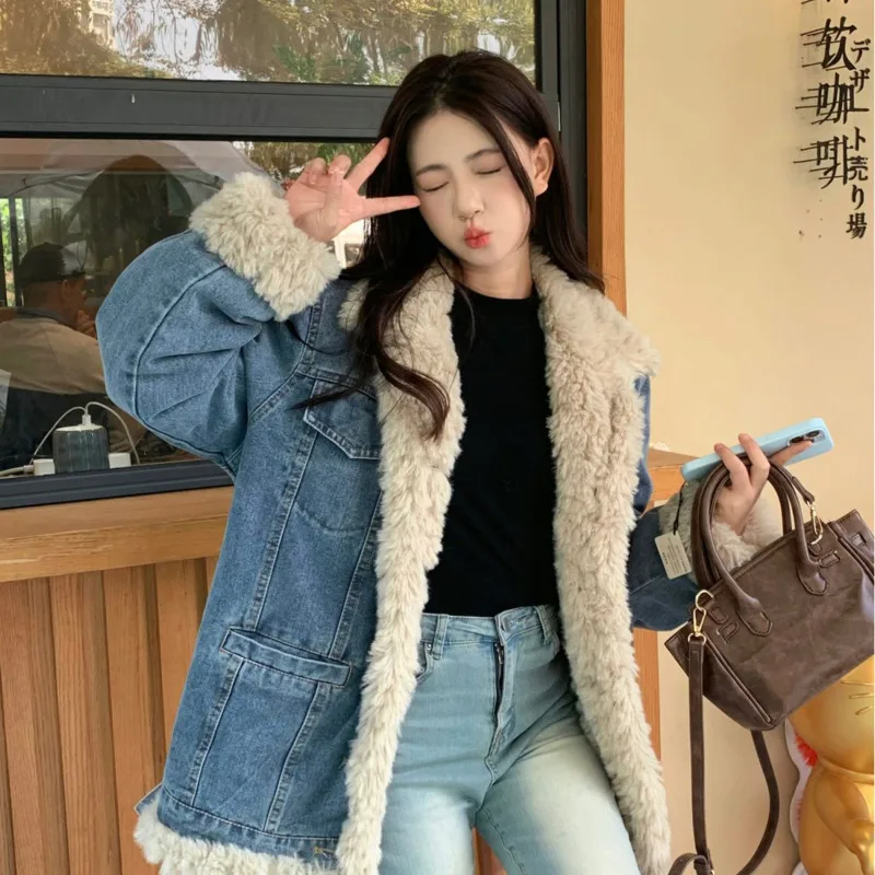 2024 Autumn Winter New Women\'s Denim Jacket Blue With Hat Hoodie Fashion Oversize Thick Lamb Wool Streetwear Cowboy Outerwears