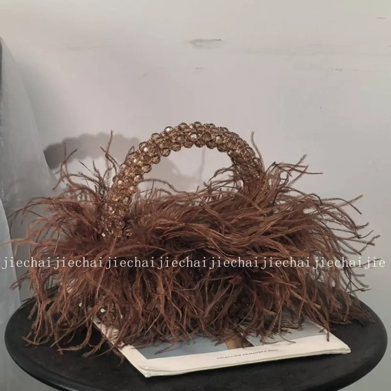 

Осень 2024, новый дизайн с перьями, женские сумки ручной работы, элитная легкая роскошная банкетная сумка с бисером, настраиваемый цвет, оптовая продажа