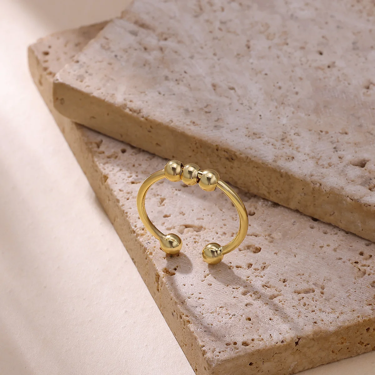 مكافحة الإجهاد القلق الخرز خواتم للنساء الذهب اللون مفتوحة قابل للتعديل الدورية الدائري الجمالية الزفاف الأزياء والمجوهرات هدية