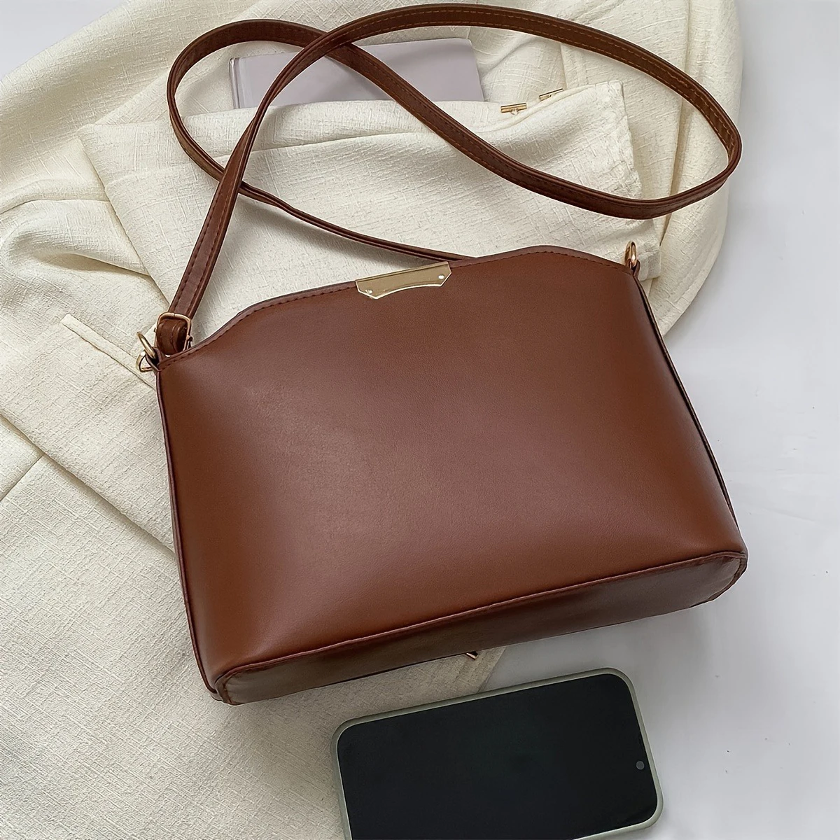 Classic Women's Solid Faux Leather Shoulder Bag Adjustable Straps Stylish Shell Shape Crossbody Bag Zipper Closed Unlined Inside
