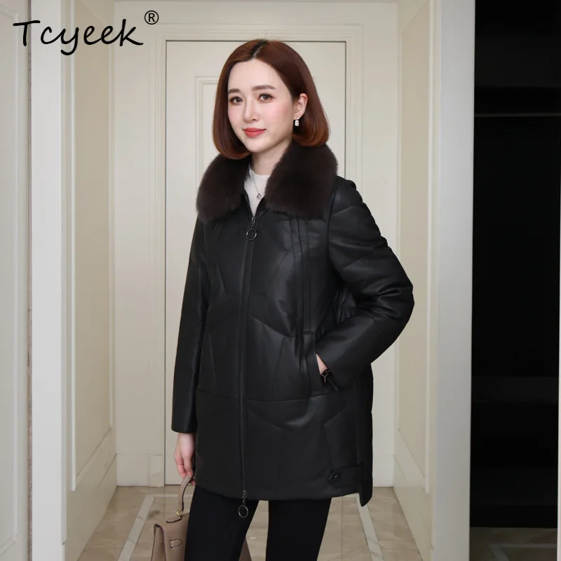 Tcyeek Strato superiore in pelle di pecora Piuma d'oca bianca Risvolto Nero Giacca in vera pelle da donna di media lunghezza Ж Dönishiжаusus Куртка