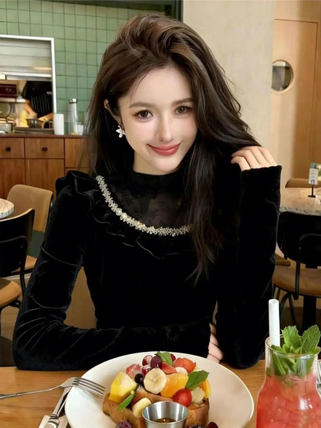 

Ele Bla Velvet irt Women's Faion Inner Wear Charming Base Layer Autumn Winter 2025 New Sle Feel Bubble Sve