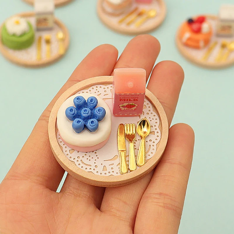 1 セット 1:12 ドールハウスミニチュアケーキミルクフォークトレイ食品モデルキッチン装飾おもちゃドールハウスアクセサリー子供のギフト