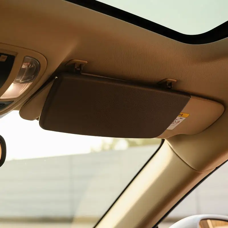 Car Sun Visor Vanity Mirror Cover 1Pcs Direct Snap In Installation Fit for 981 718 OEM 98173103136 Auto Repair Accessory
