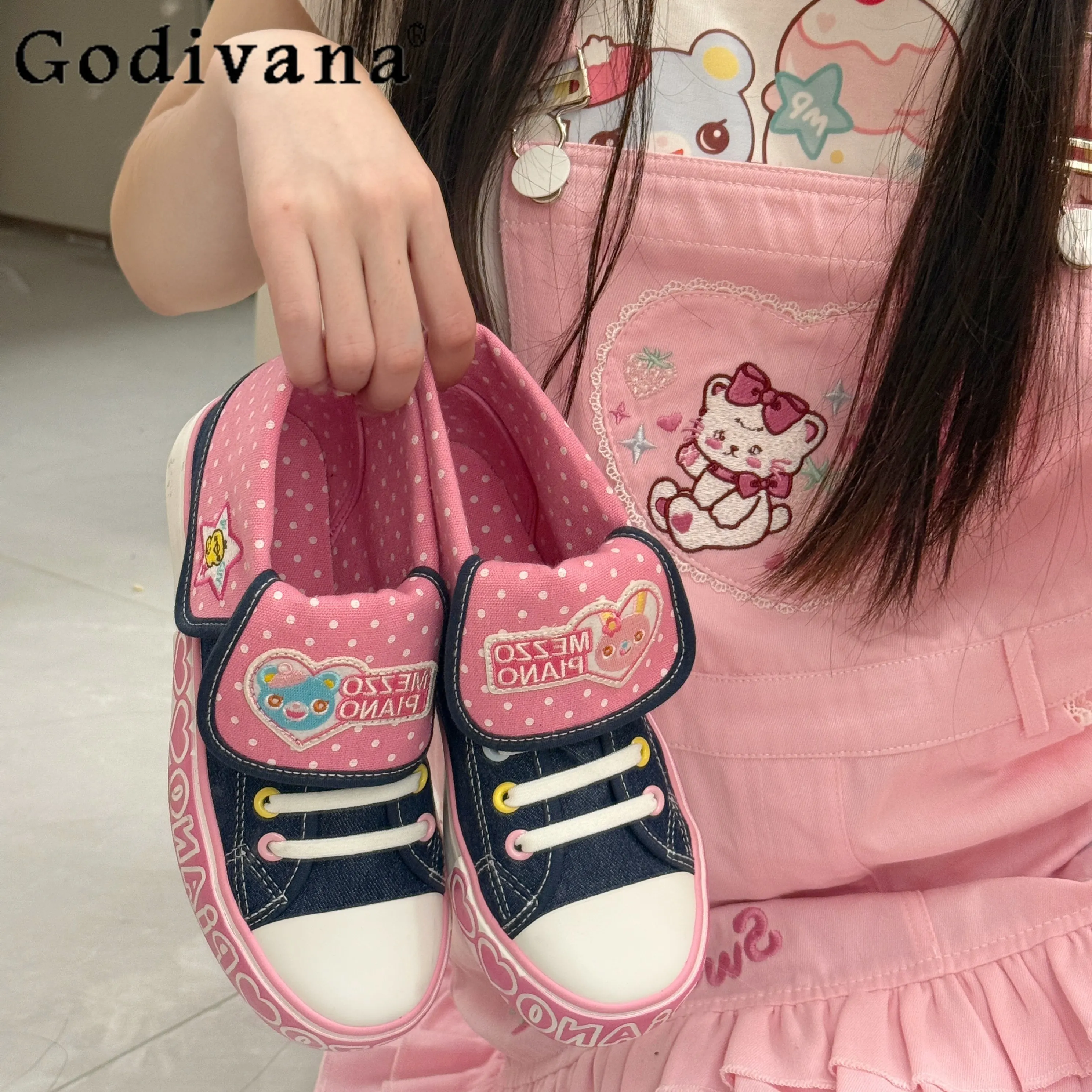 

Cute Girl Student Casual Canvas Shoes Spring and Summer New Japanese Original Cartoon Embroidery Kawaii Denim Canvas Shoes Pumps