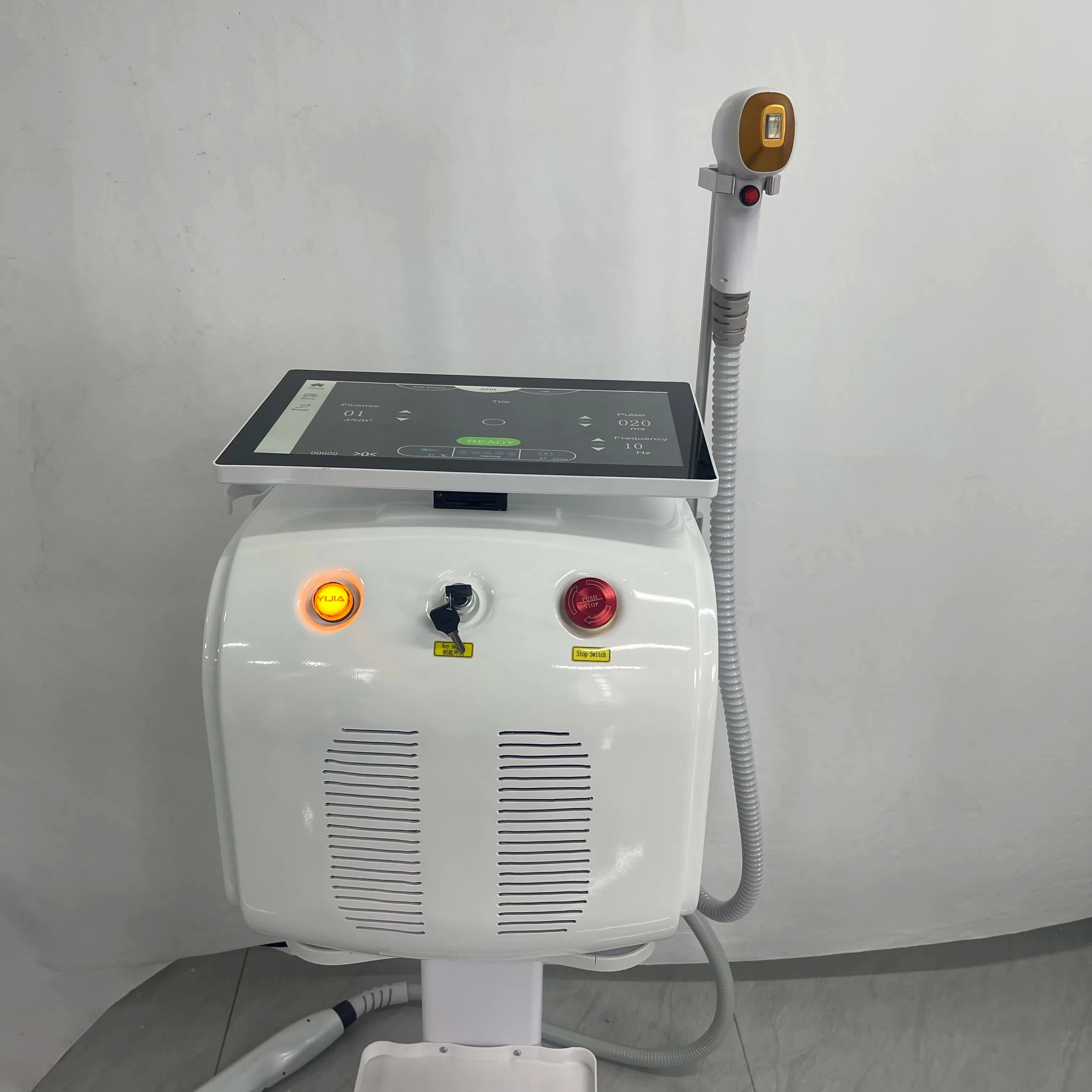 Professional Ice Titanium 3 Wavelength 808nm Diode Laser 808 Hair Removal Machine 808 Removal Machin Salon or Home Use Removal