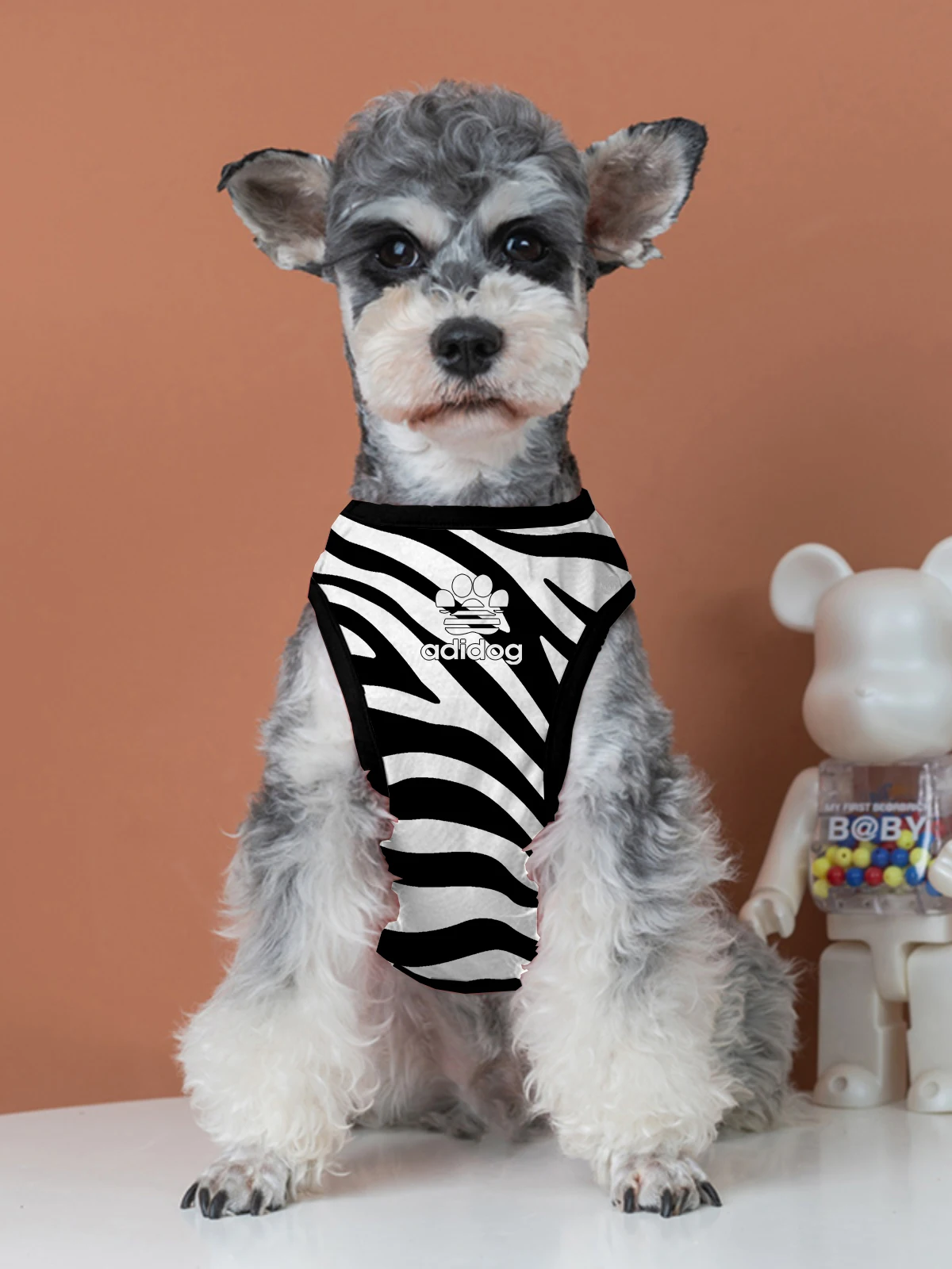 Checkerboard Print Pet Clothing Simple and atmospheric mesh pullover for large and medium-sized dogs Casual sleeveless pet T