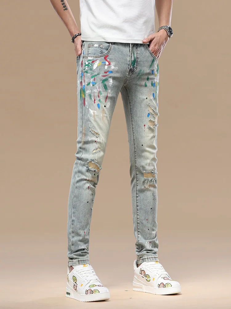 High end ripped patch nine inch jeans for men with slim fit and small feet, 2025 spring/summer new fashion trend printed pants