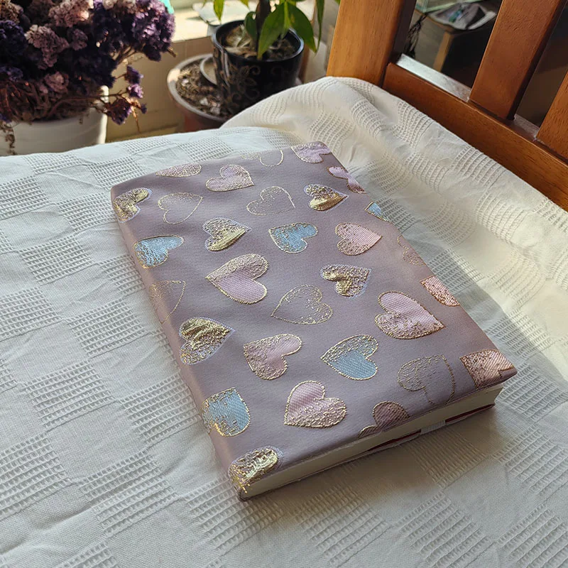 Peach Heart Pattern，A5 Or Customizable Size Adjustable Book Cover