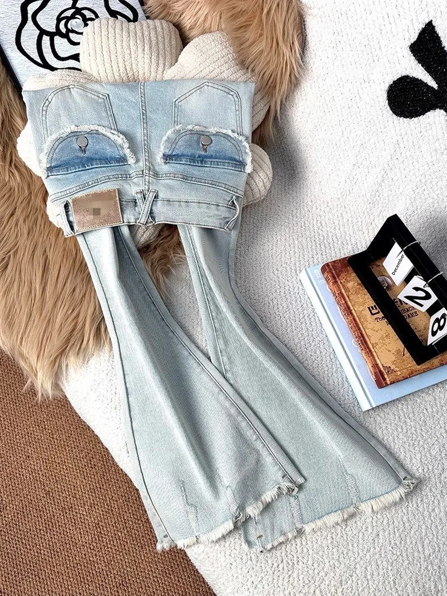 Slimming High Waist Bell Bottom Denim Jeans Women's American Style Design Sensation Micro Flared Jeans Bootcut Long Trousers