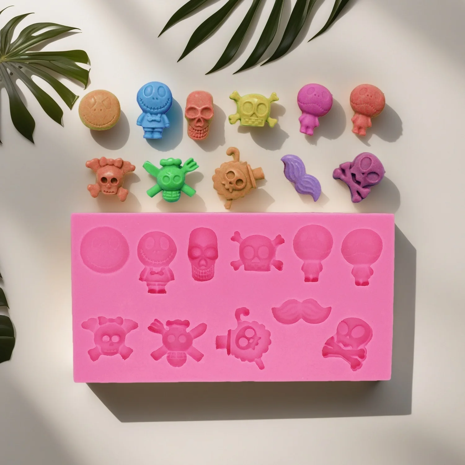 Platinum grade odorless Silicone Molds Halloween and Christmas Skull Coffins and Skeletons Fondant Mould Chocolate Mould Gypsum