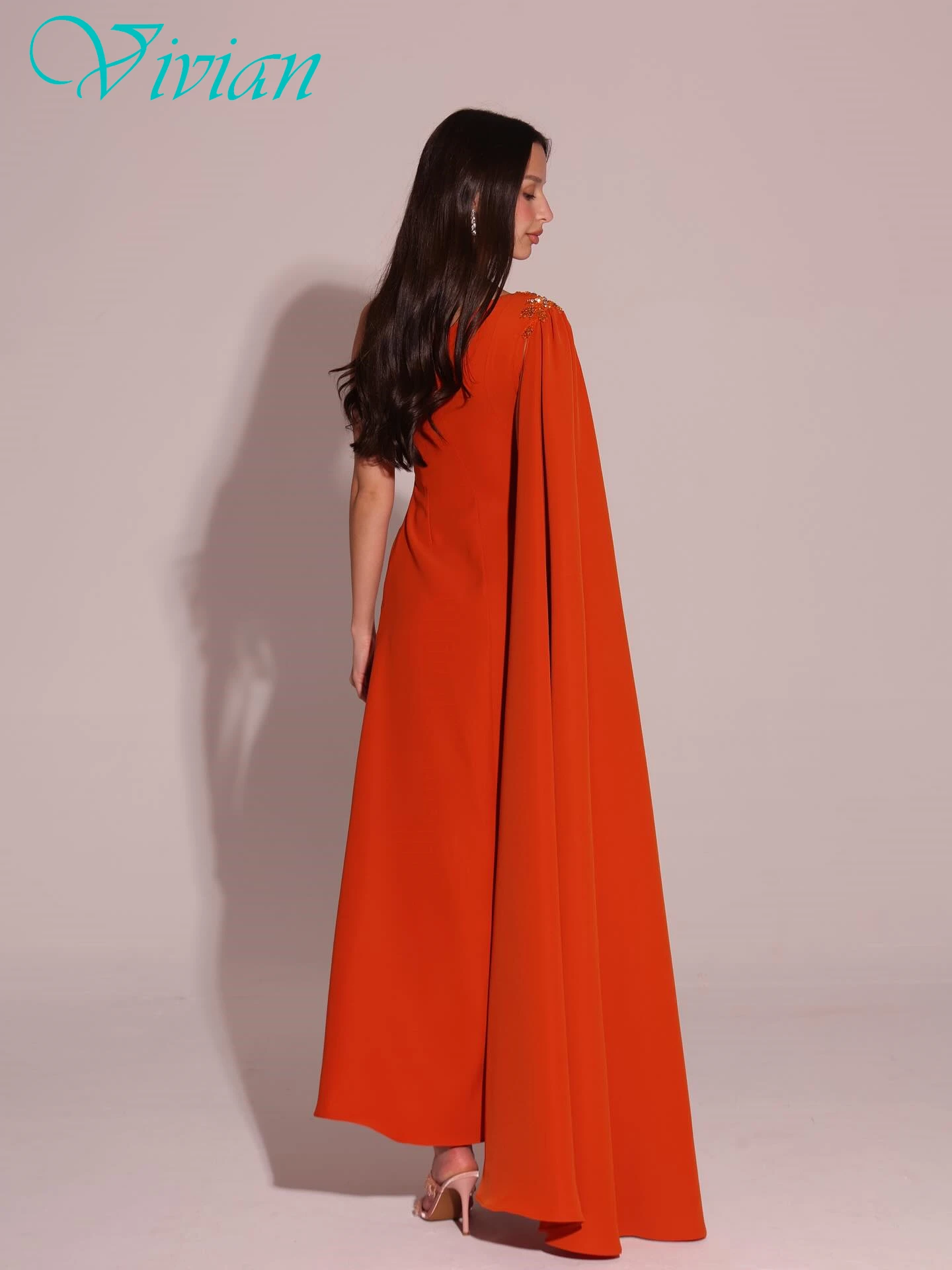 Aangepaste rechte schouder mouwloze elegante avondjurk delicate feestjurk mode moderne op maat gemaakte gelegenheidsjurken