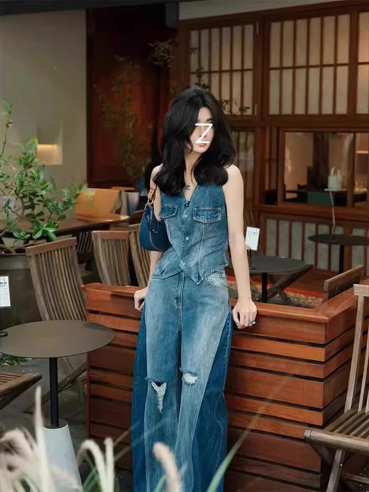 Seksowny zestaw: dżinsowa kamizelka i spodnie jeansowe damskie, letni, nowy, w stylu amerykańskim retro, obcisły top, dziurawe spodnie jeansowe, modny strój.