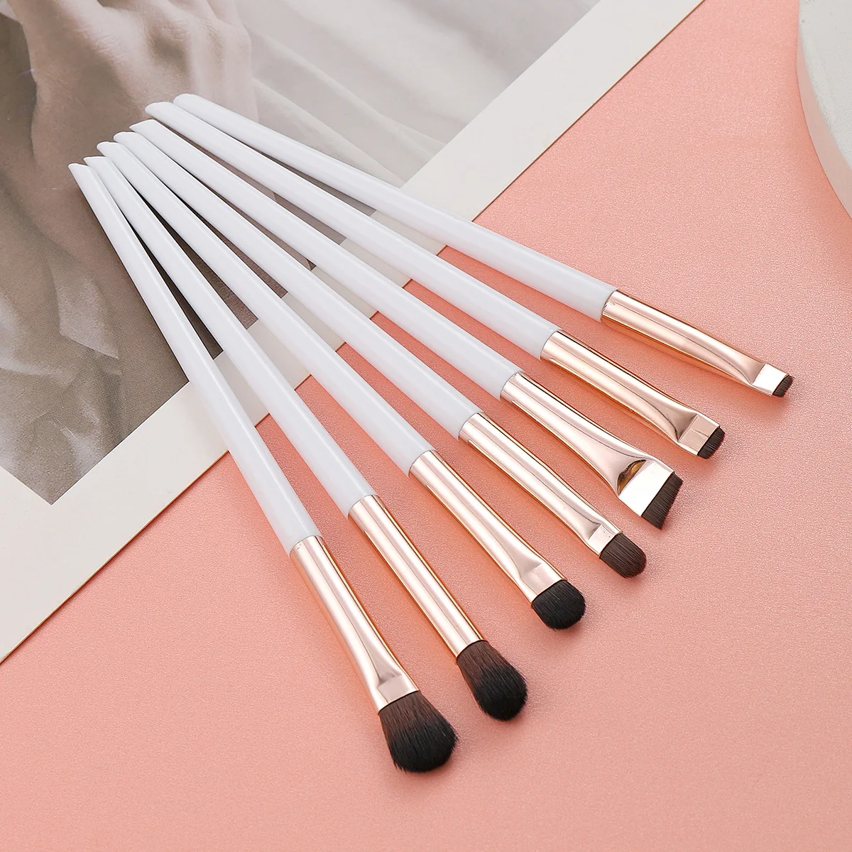 Soft hair eye shadow brush 7 piece set eye makeup halo dye sleeping silkworm eyeliner blade eye detail small makeup brush