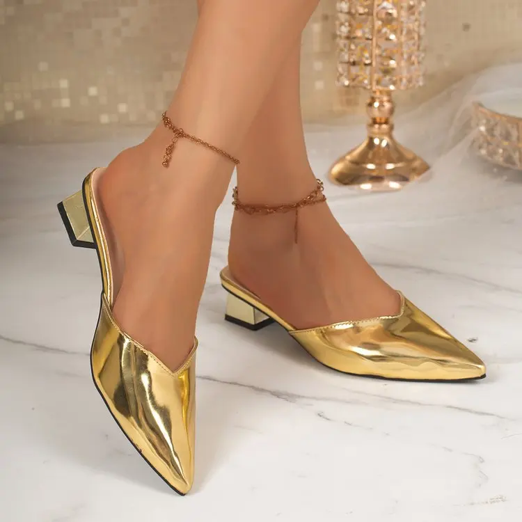 Spitze Damen-Mules, Modische Gold- und Silber-Sandalen, Elegante Kleider-Sandalen mit Quadratischem Niedrigem Absatz, Slip-On Schuhe für Damen – Detail 3