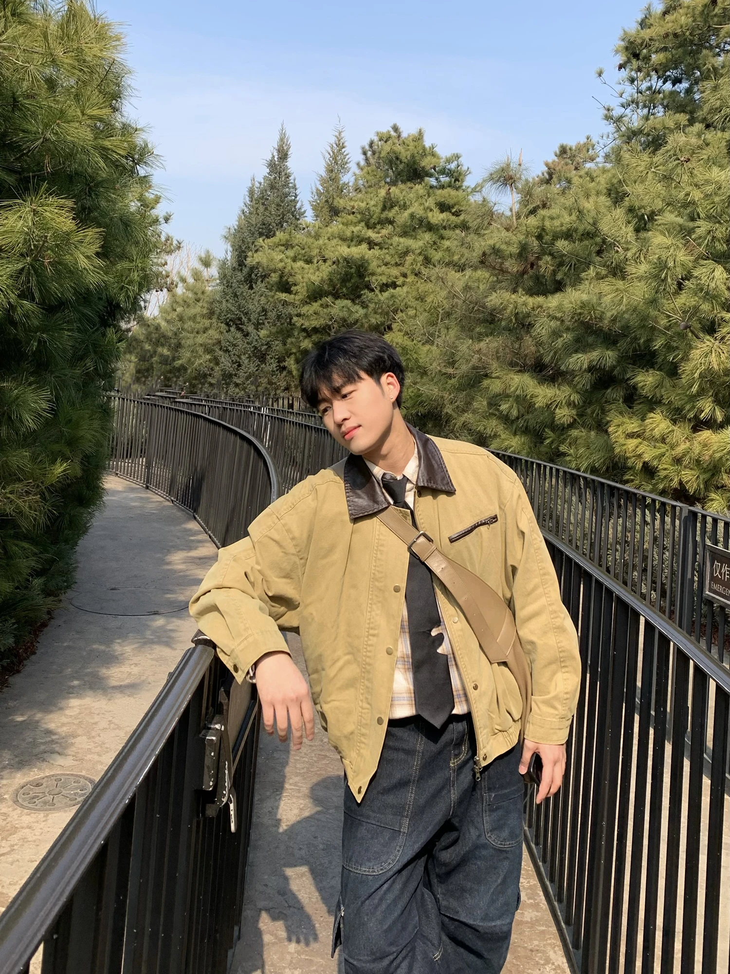 

Американский ретро сарай Sle с потертым кожаным воротником и ор. Спецодежда Jaet SNIPESITE Весна 2025 Молодежная верхняя одежда Faion