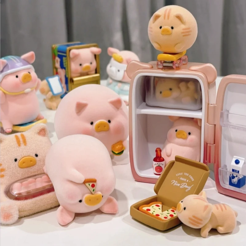 

Очаровательная фигурка свинки Лулу, игрушка, модная слепая коробка, подарок для девочек, кавайные украшения, ежедневный компаньон, идеальный подарок на день рождения