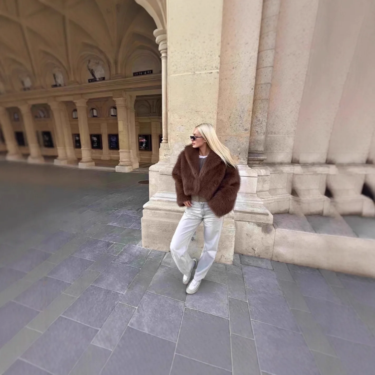 Europese en Amerikaanse bont grote revers nepbontjas korte mode vossenbontjas pluizige pluche dameskleding