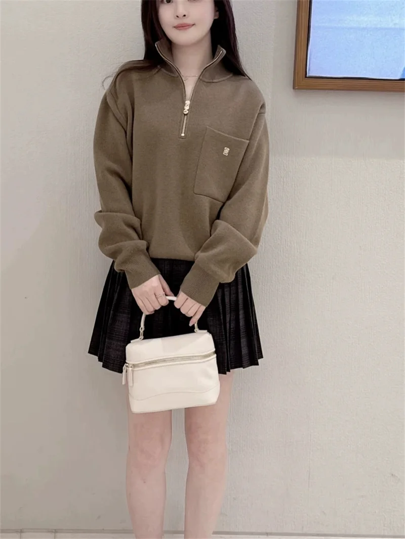 Camel Women Stand Collar Zipper Loose Knit Pullover Long Sleeved Casual Letter Pocket Decoration Ladies Autumn New Sweater