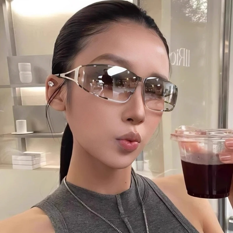 Oculos-de-sol-femininos-y2k-vazados-de-metal-com-lentes-espelhadas-para-ciclismo-ao-ar-livre-estilo-urbano-moderno-com-toque-de-tecnologia-futurista