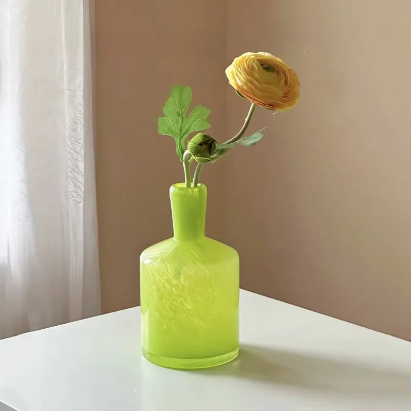 Fresh color scheme glazed fine mouth flower arrangement dining table surface small vase mini water flower dryer