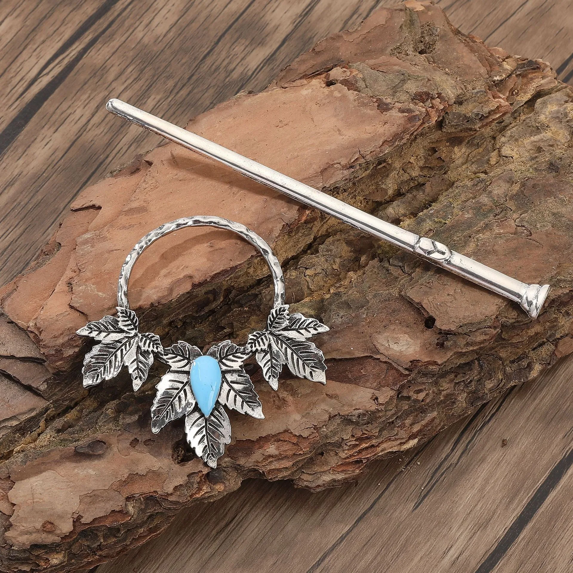 Personalized Design Vintage Celtic Knot Leaf Hair Clip Classical Gemstone Inlaid Alloy Hair Clip Antique Style Hair Accessory