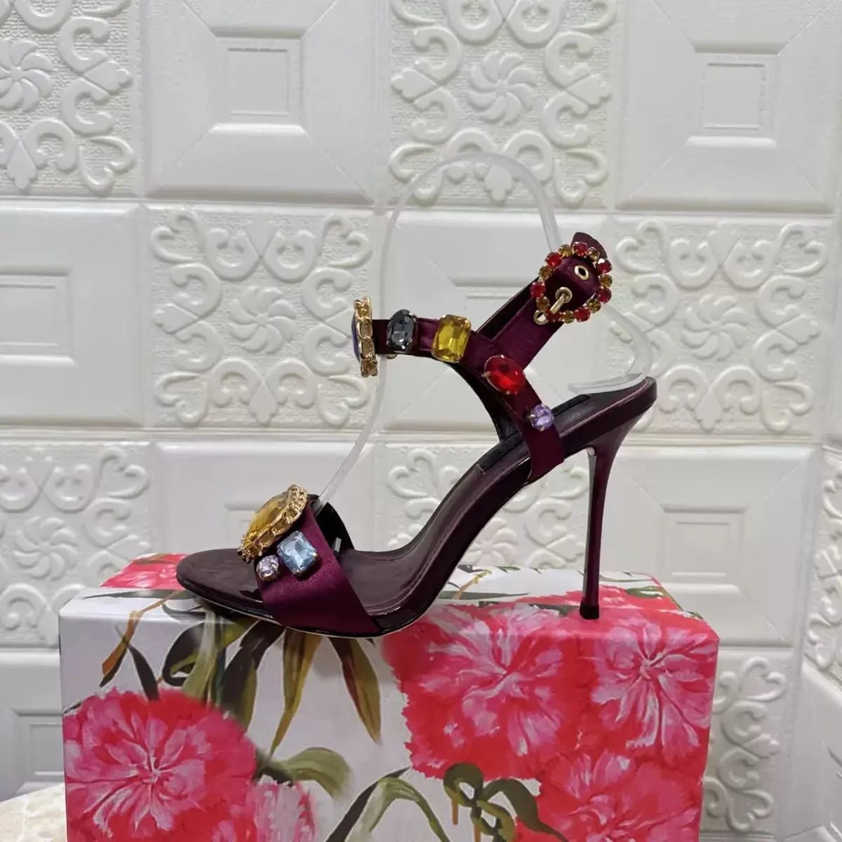 

2026 Summer New Women's Vintage Colorful Rhinestone Sandals Ankle Strap Open Toe Stiletto Party Wedding Elegant Sandals