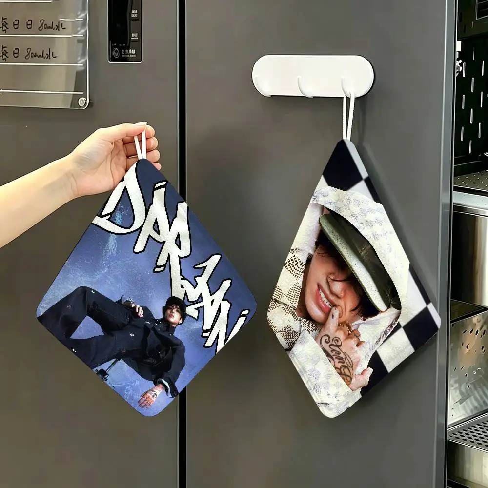 Singer D-DPR Ian Hanging Kitchen Towel, Polyester Cotton Material, Wear Resistant Hand Wiping Towel for Home