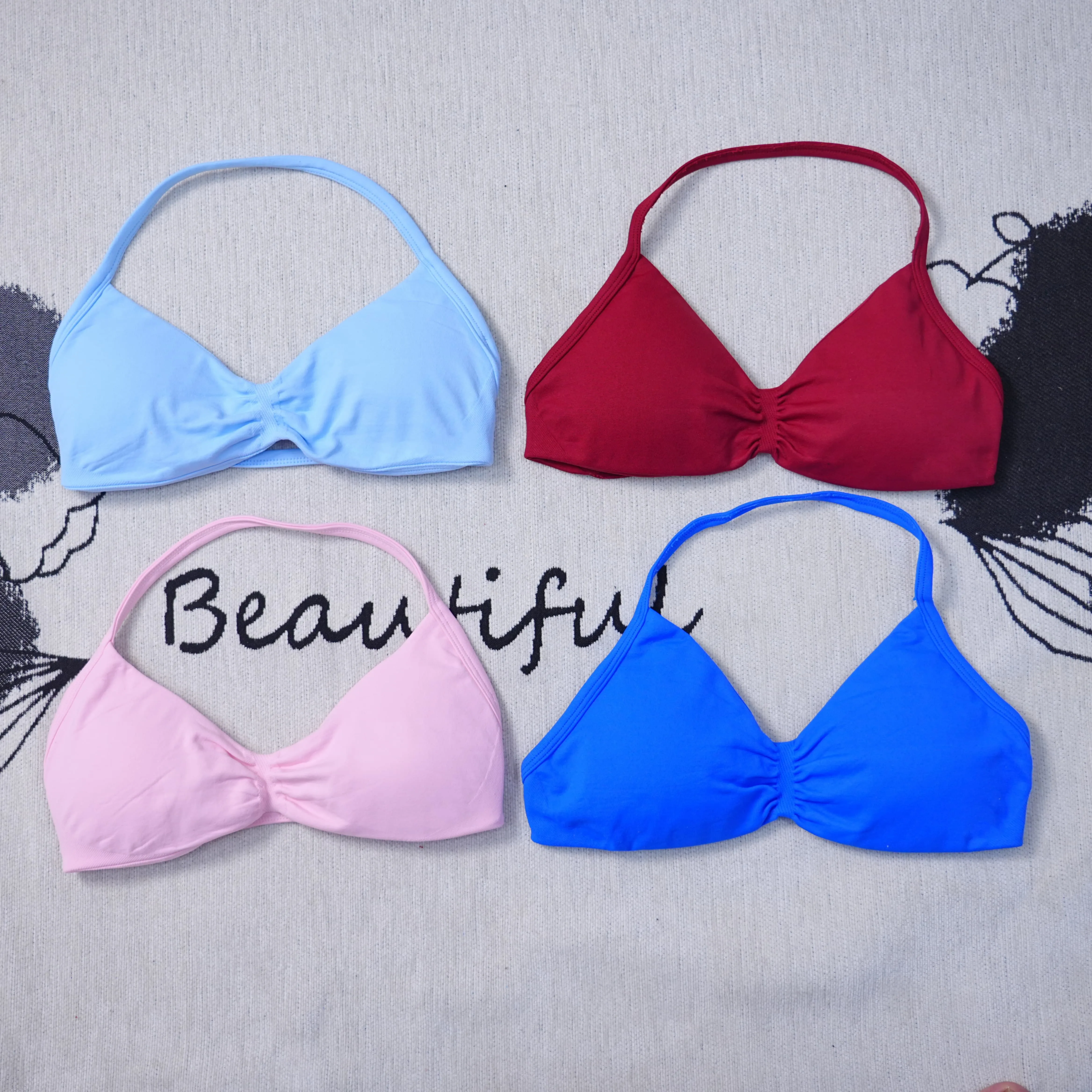 Impact Strappy Sports Bra Women‘s High Stretch Durable Fabric Seamless Yoga Crop Top Breathable Gym Fitness Sports Bra