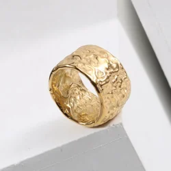 Quality PVD Gold Plated Crater Pattern Stainless Steel Ring for Women 2024 New Wedding Band