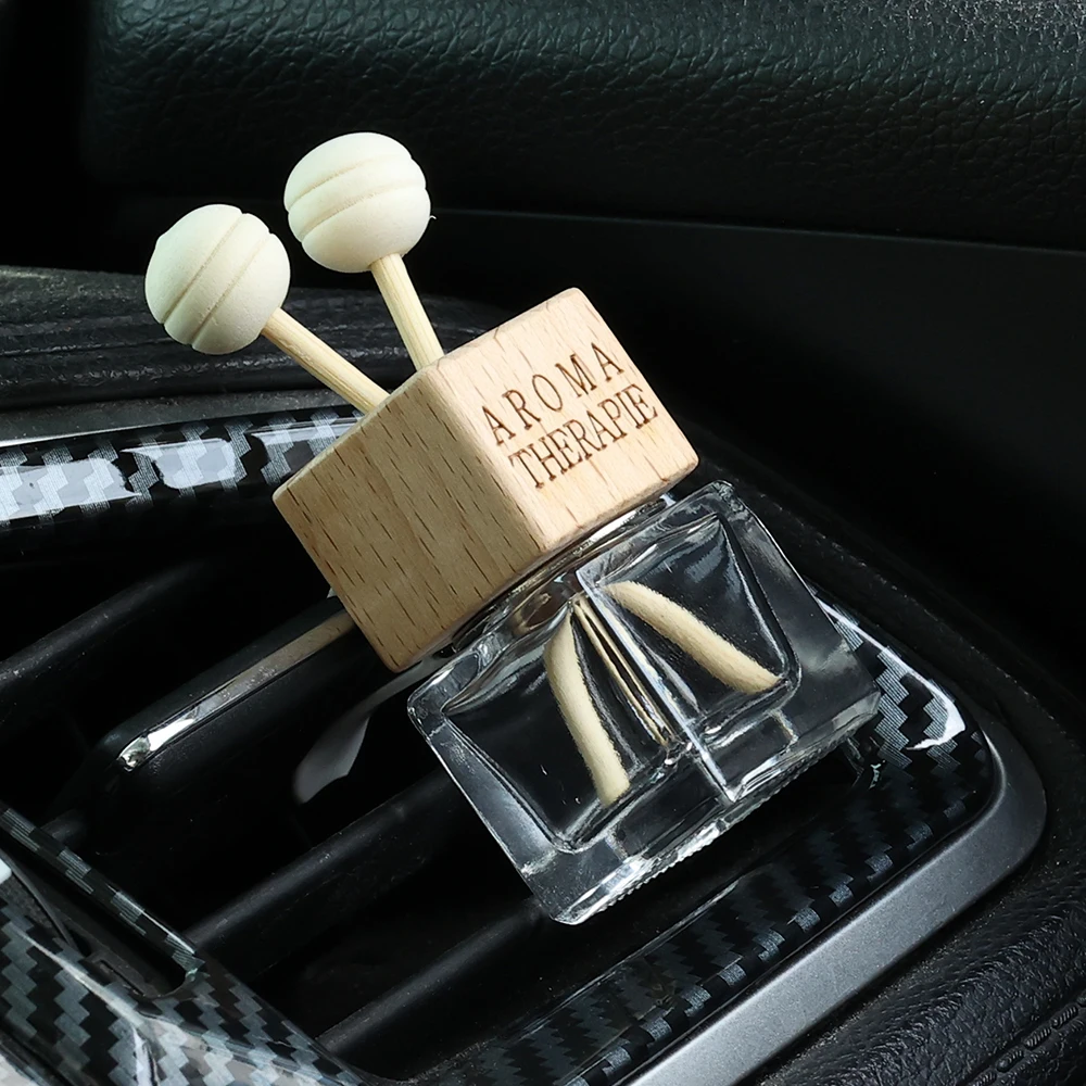 Car Perfume Bottle Cars Air Conditioner Outlet Clip Square Glass Aromatherapy Bottle Deodorizer Air Freshener Auto Decoration